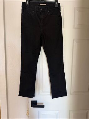 Levi high rise straight crop